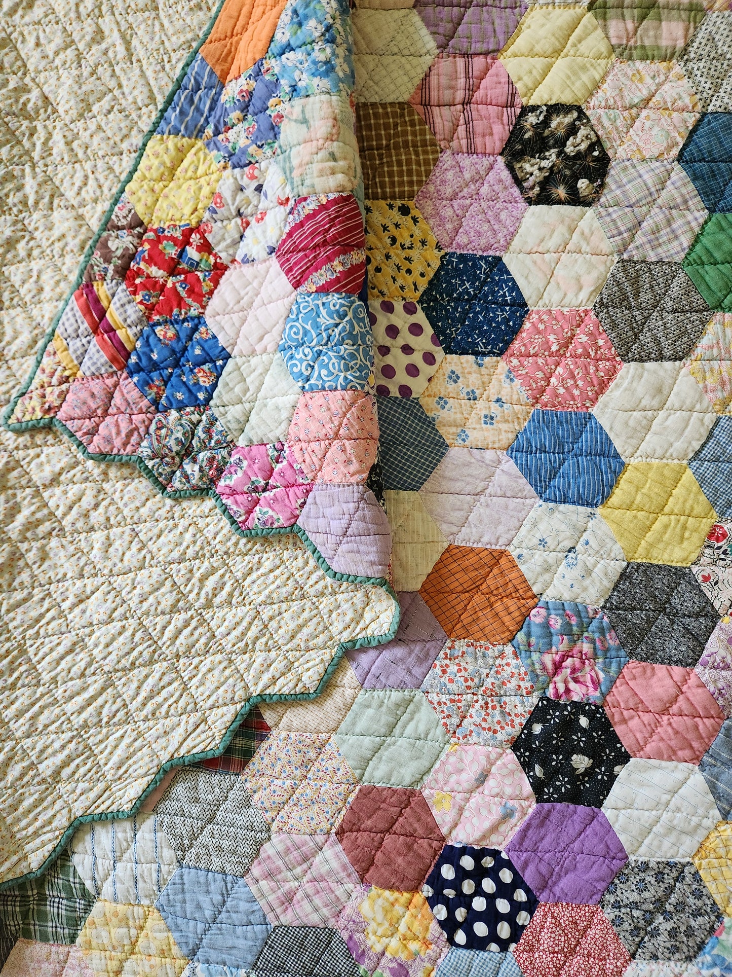 Hexagon Quilt c1940