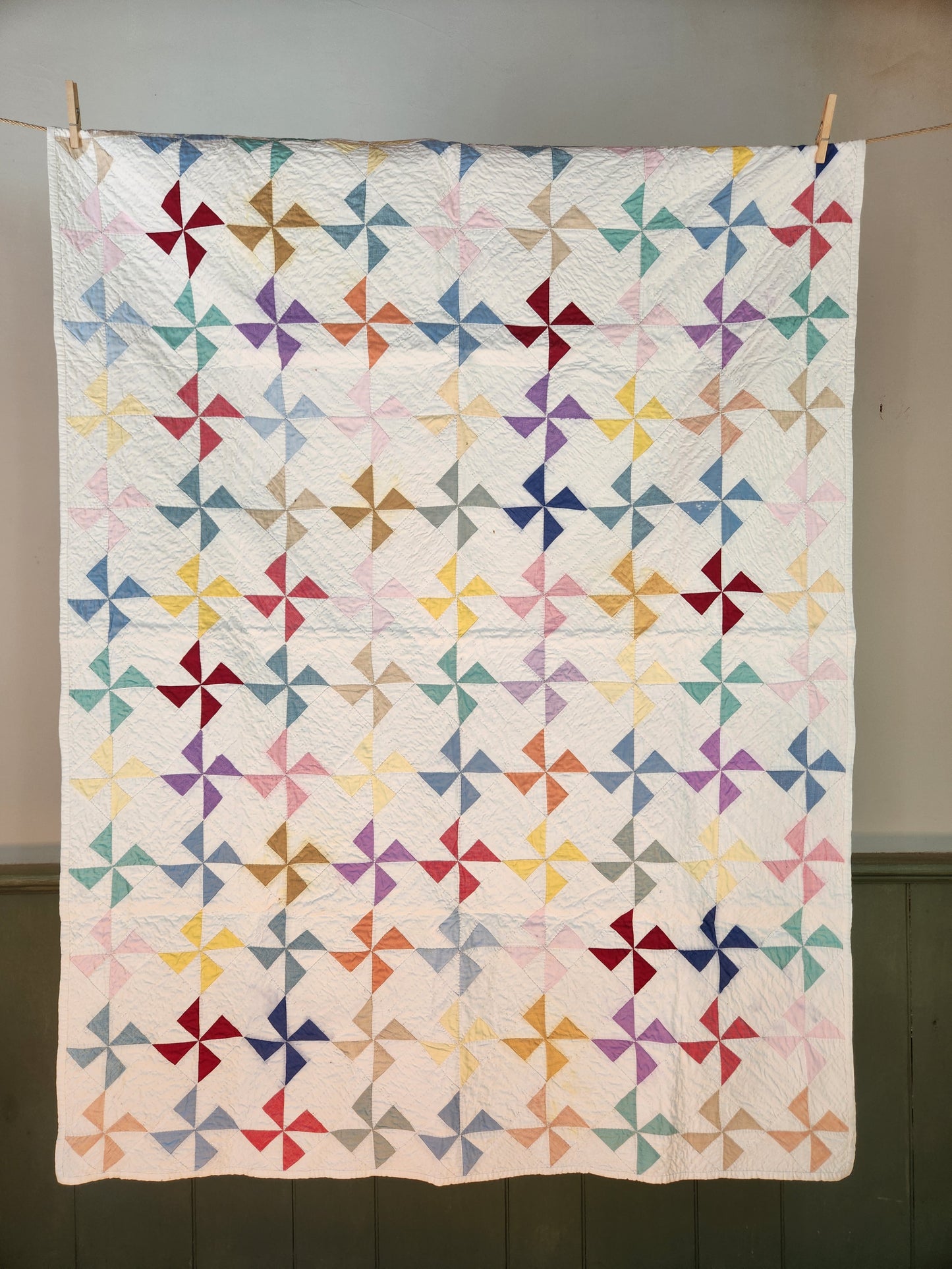 Vintage Pinwheel Crib Quilt