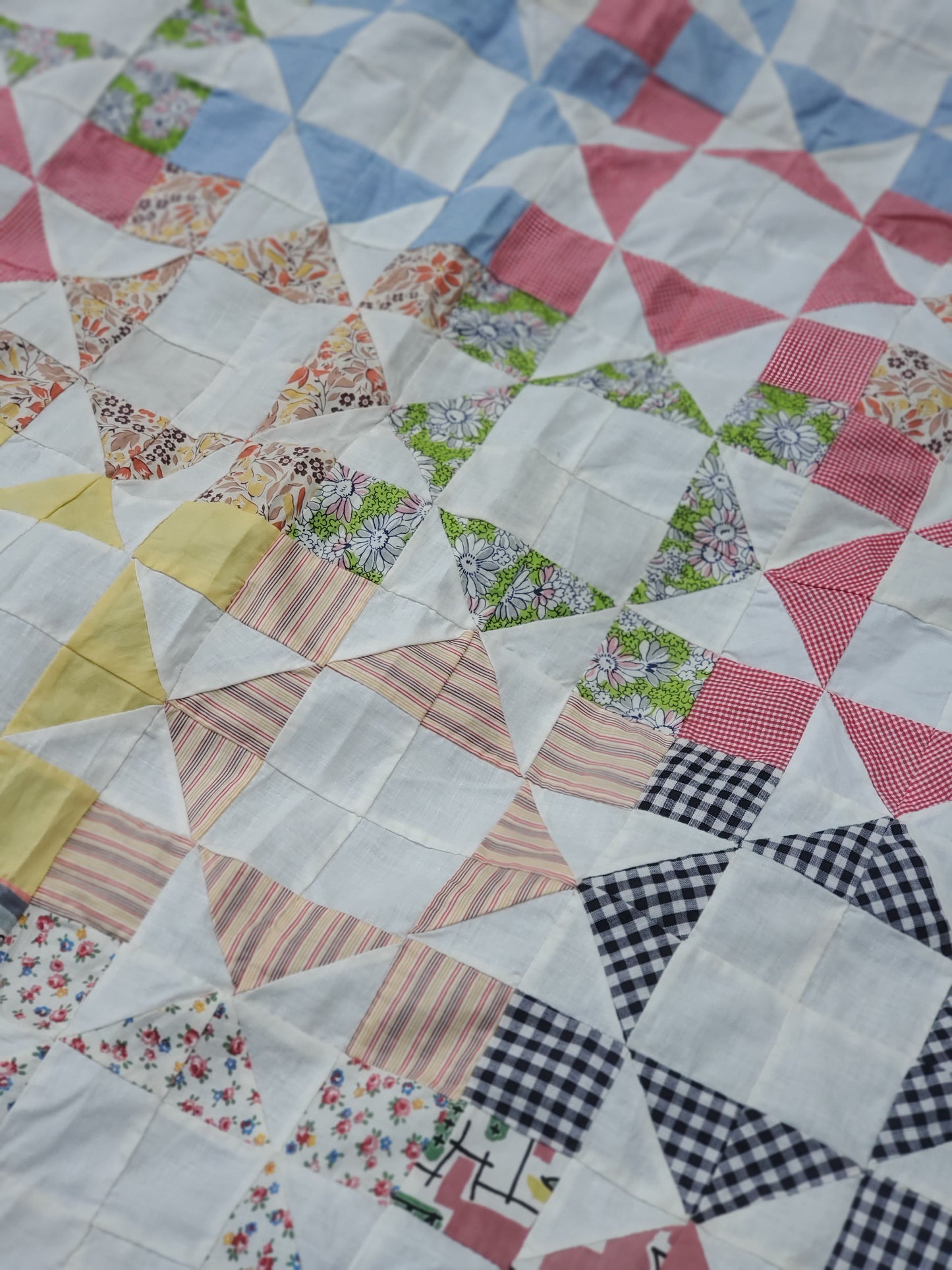 Hand Pieced Vintage Quilt Top, ca 1950