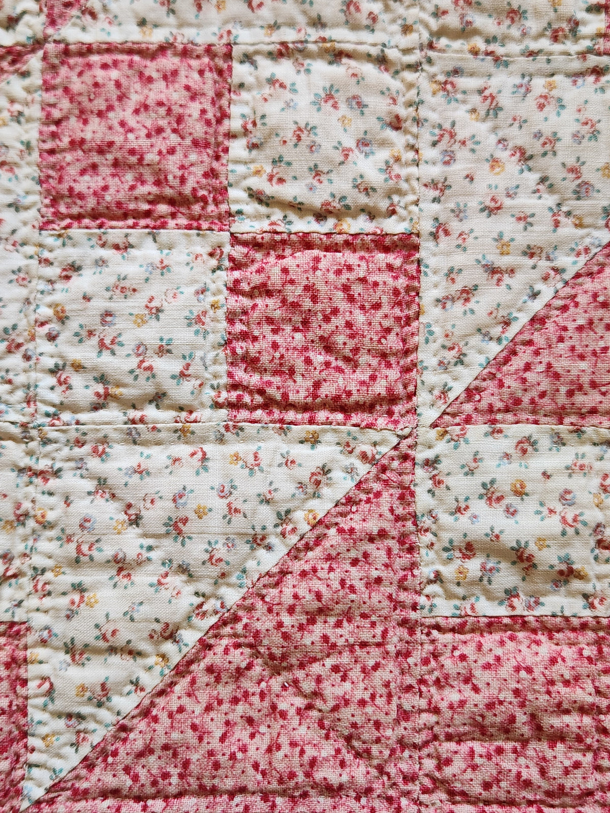 Antique Pink Floral Jacob’s Ladder Quilt