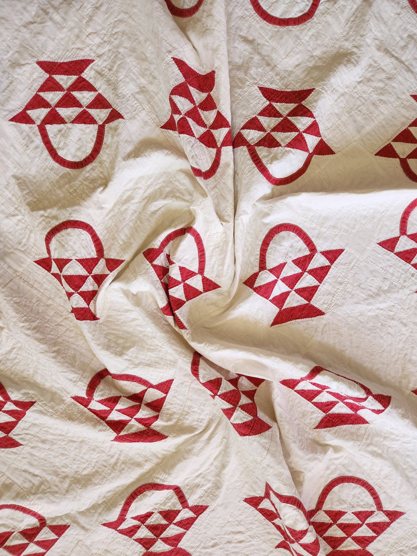 Antique Red & White Baskets Quilt