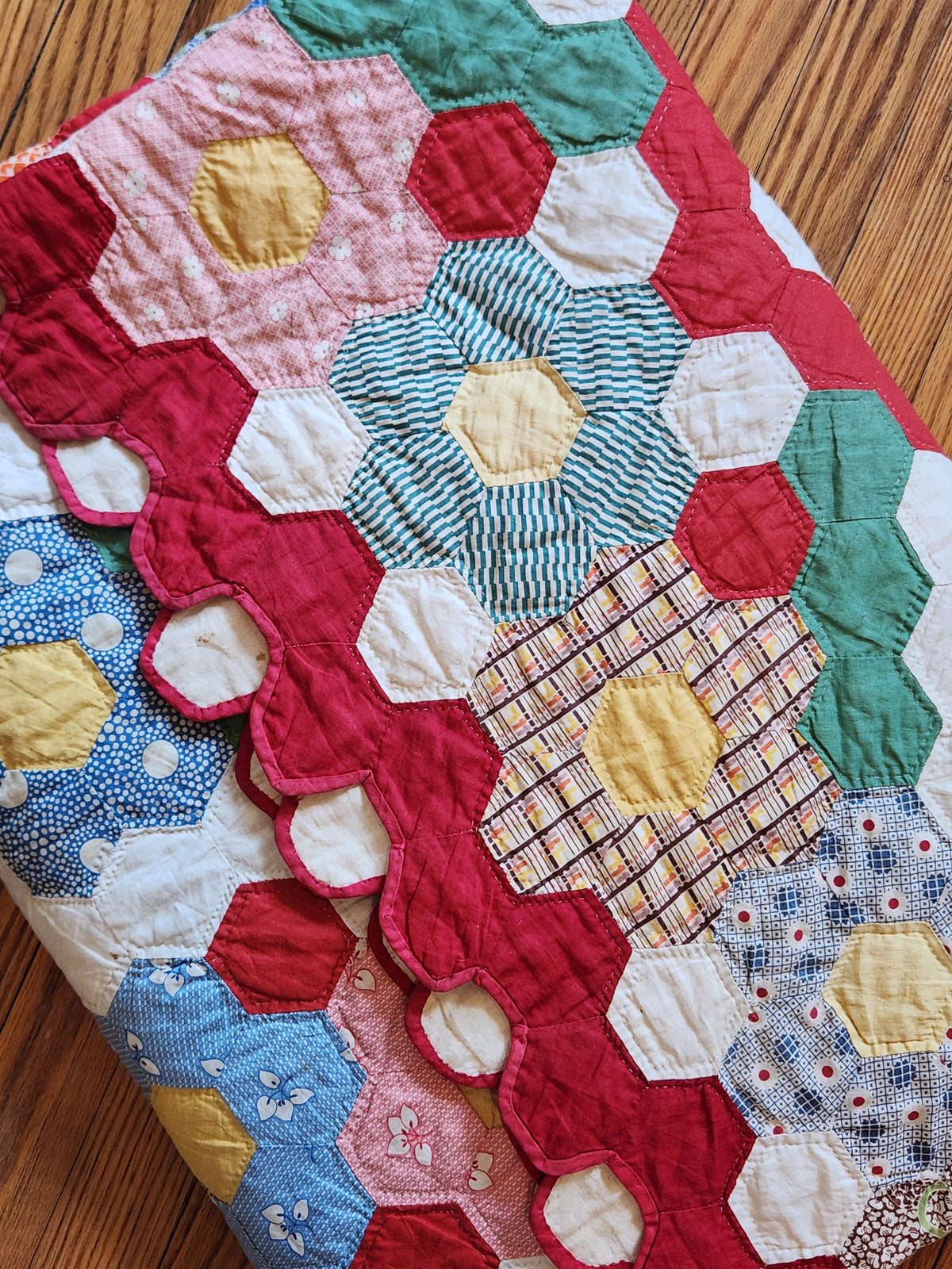 Vintage Hexagon Medallion Quilt