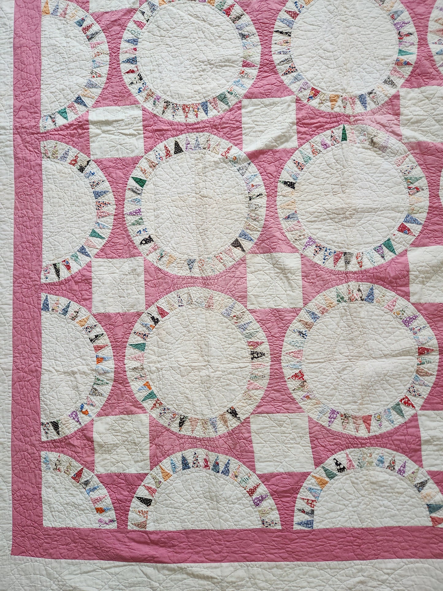 Vintage Pink & White Sunflower Quilt c1930