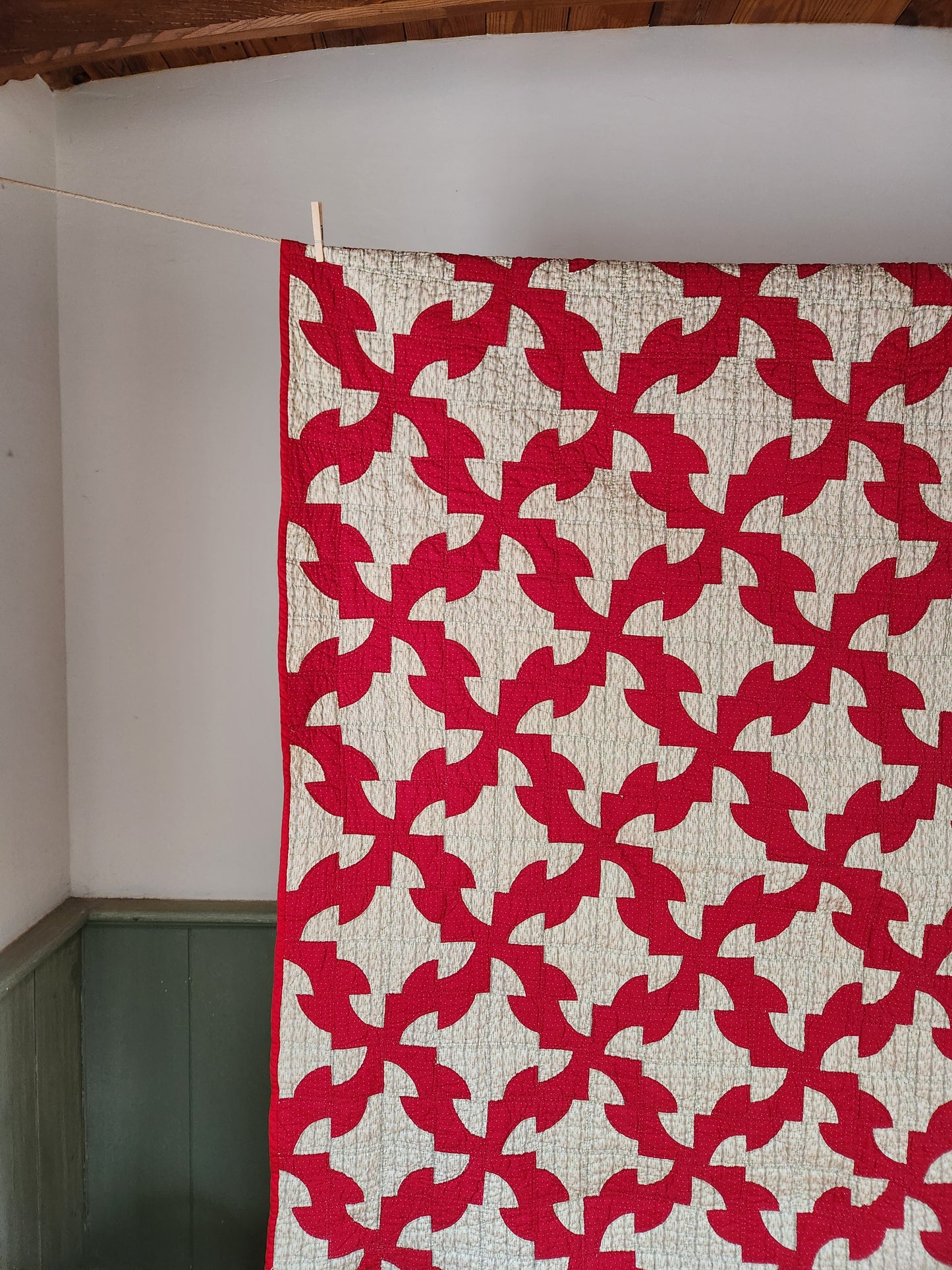 Antique Red & Green Drunkard's Path Quilt ca 1900