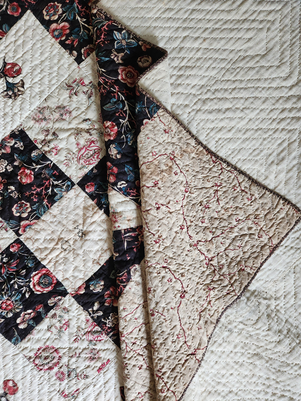 Antique Chintz Center Medallion Quilt c1830