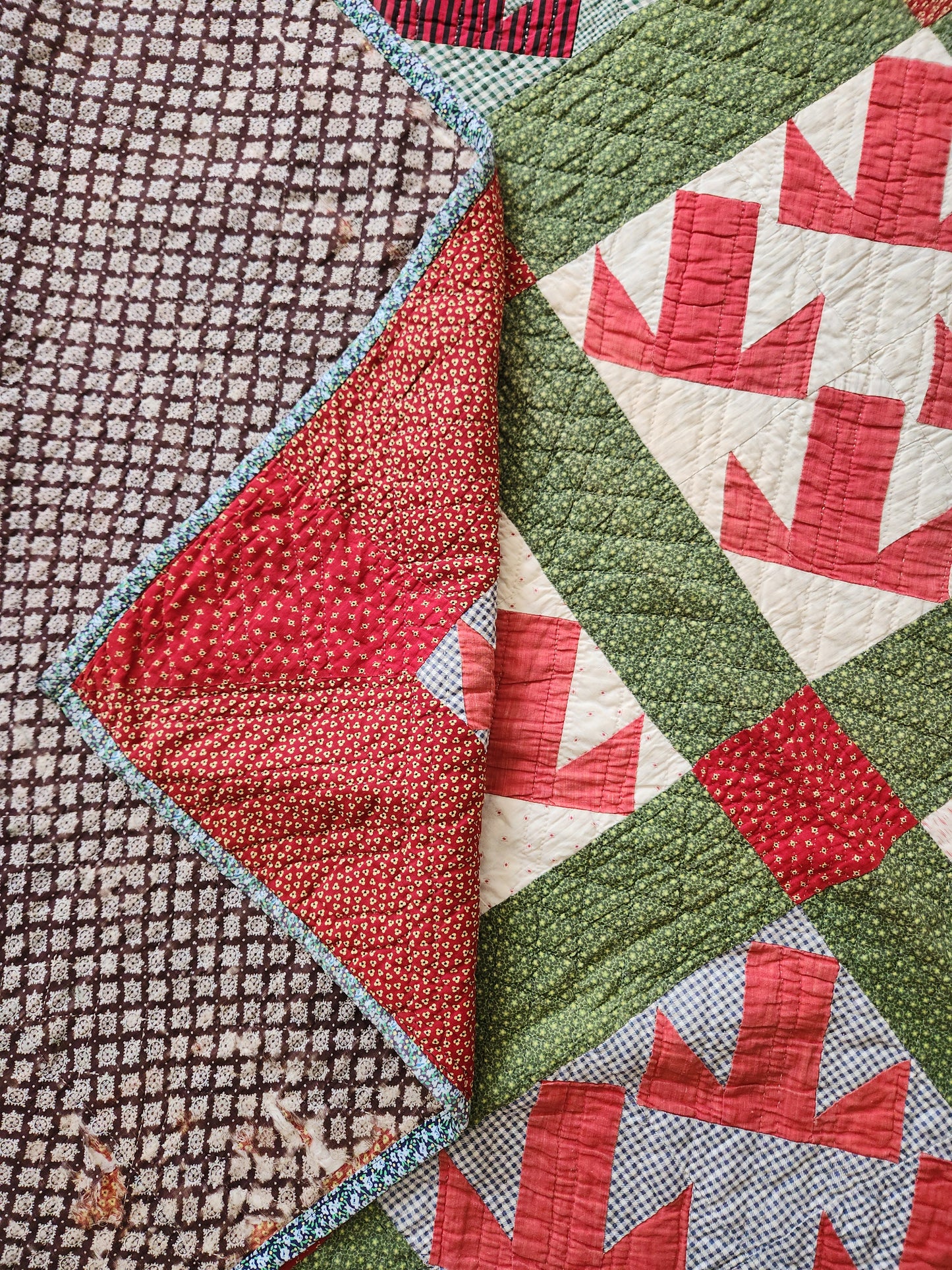 Antique 19th Century Red & Green Capital T Quilt