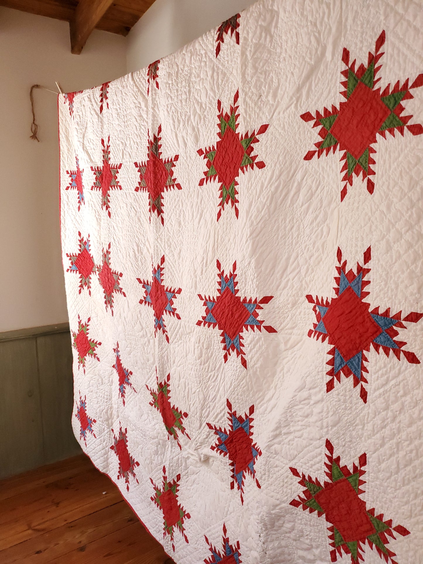 Antique Feathered Star Quilt