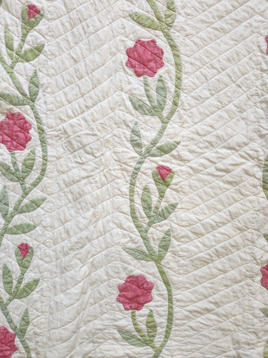 Antique Trailing Rose Crib Quilt