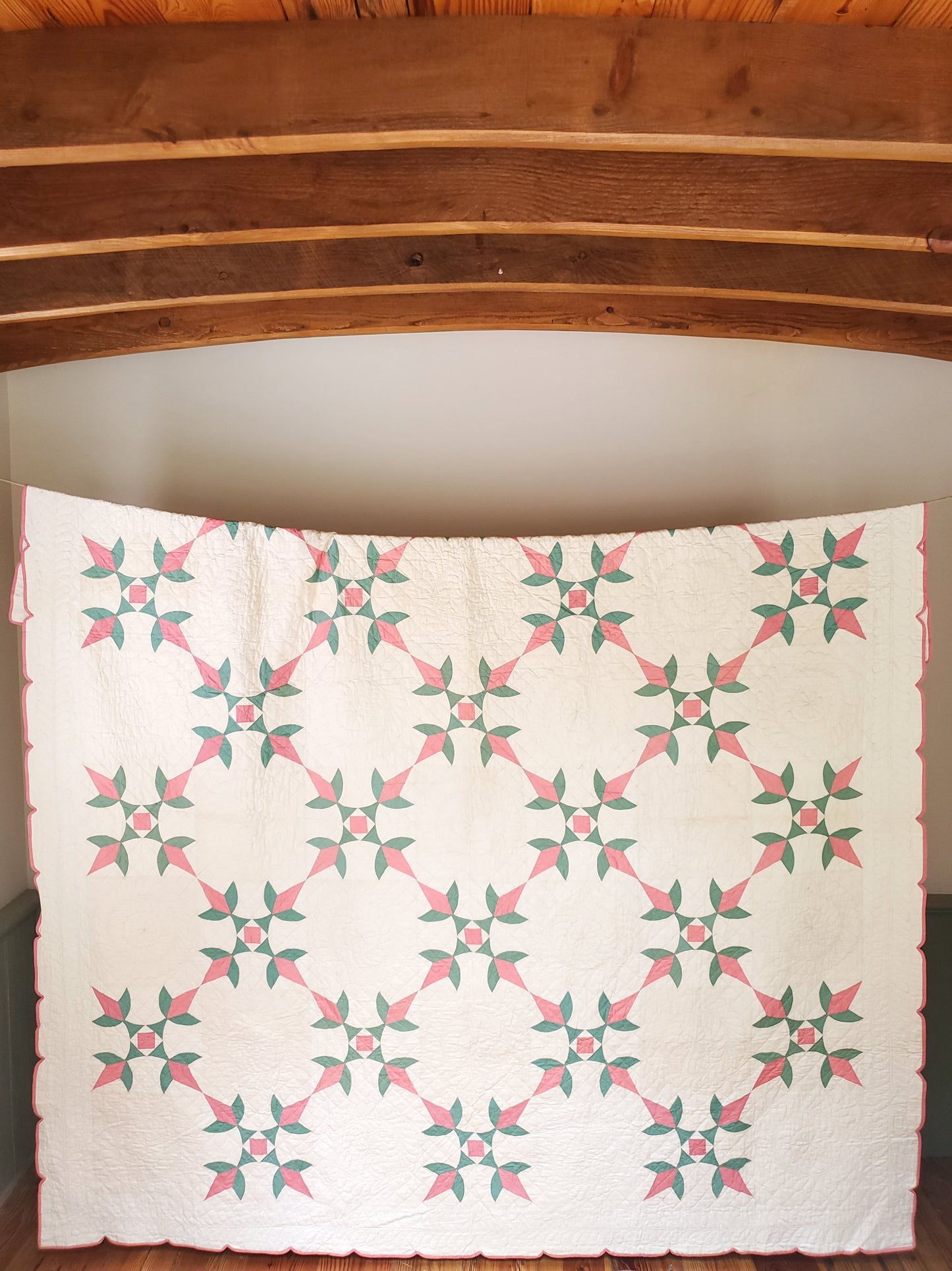 Exquisite Wandering Foot Quilt c1930
