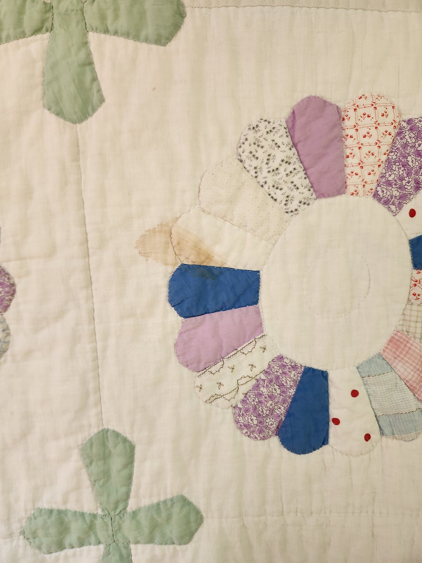 Vintage Dresden Plate Applique Quilt c1930