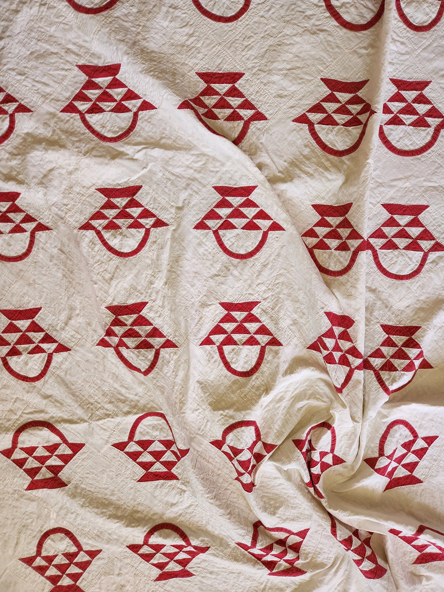 Antique Red & White Baskets Quilt
