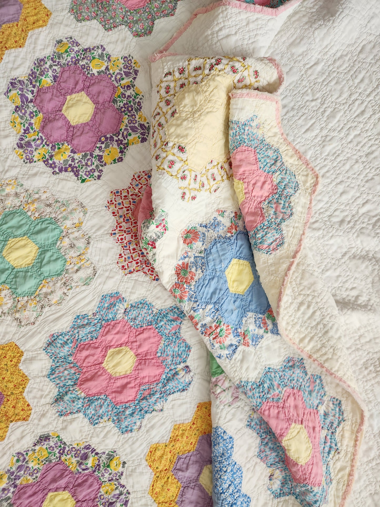 Vintage Grandmother's Garden Quilt