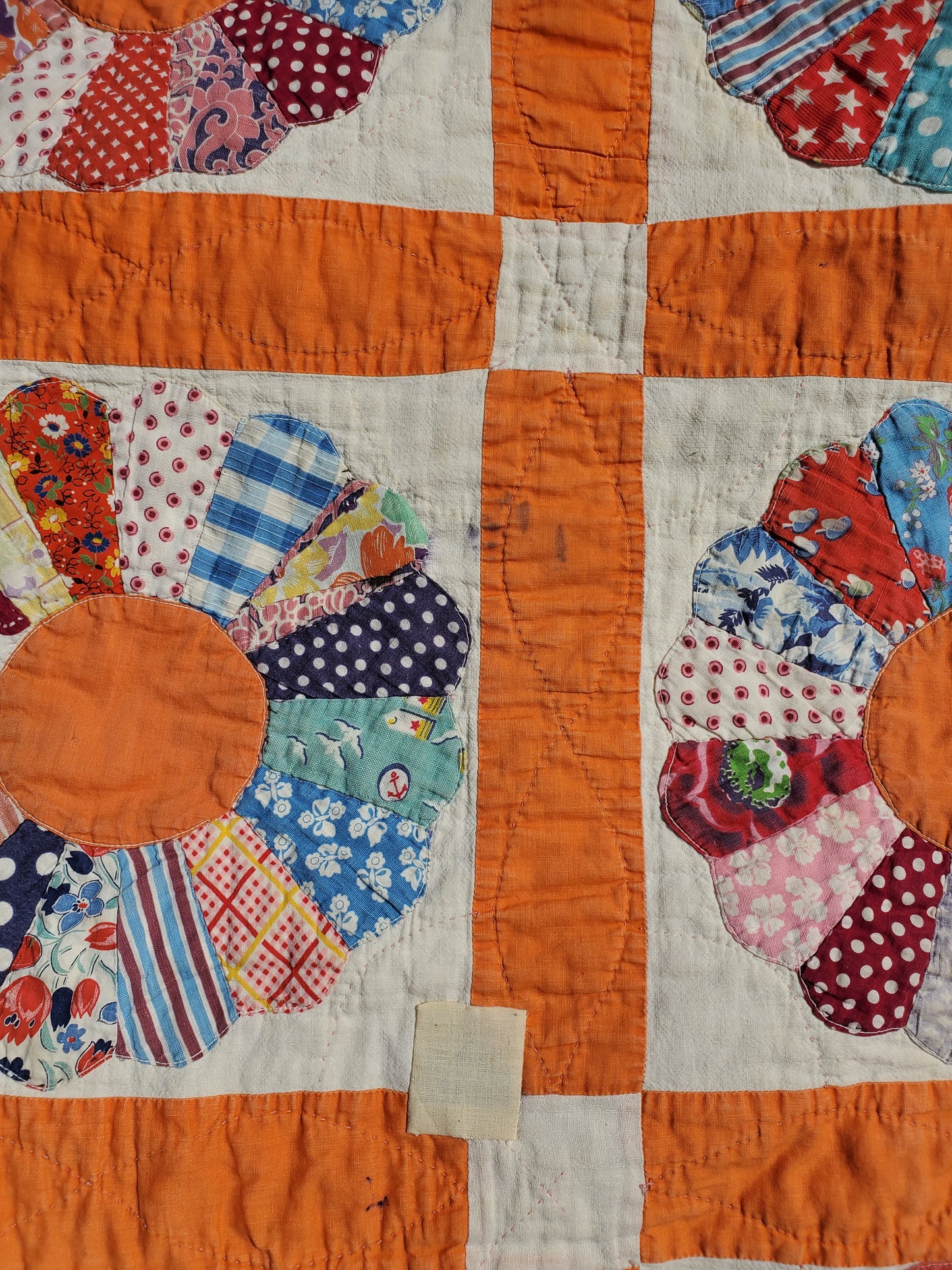 Vintage Dresden Plate Quilt c1940