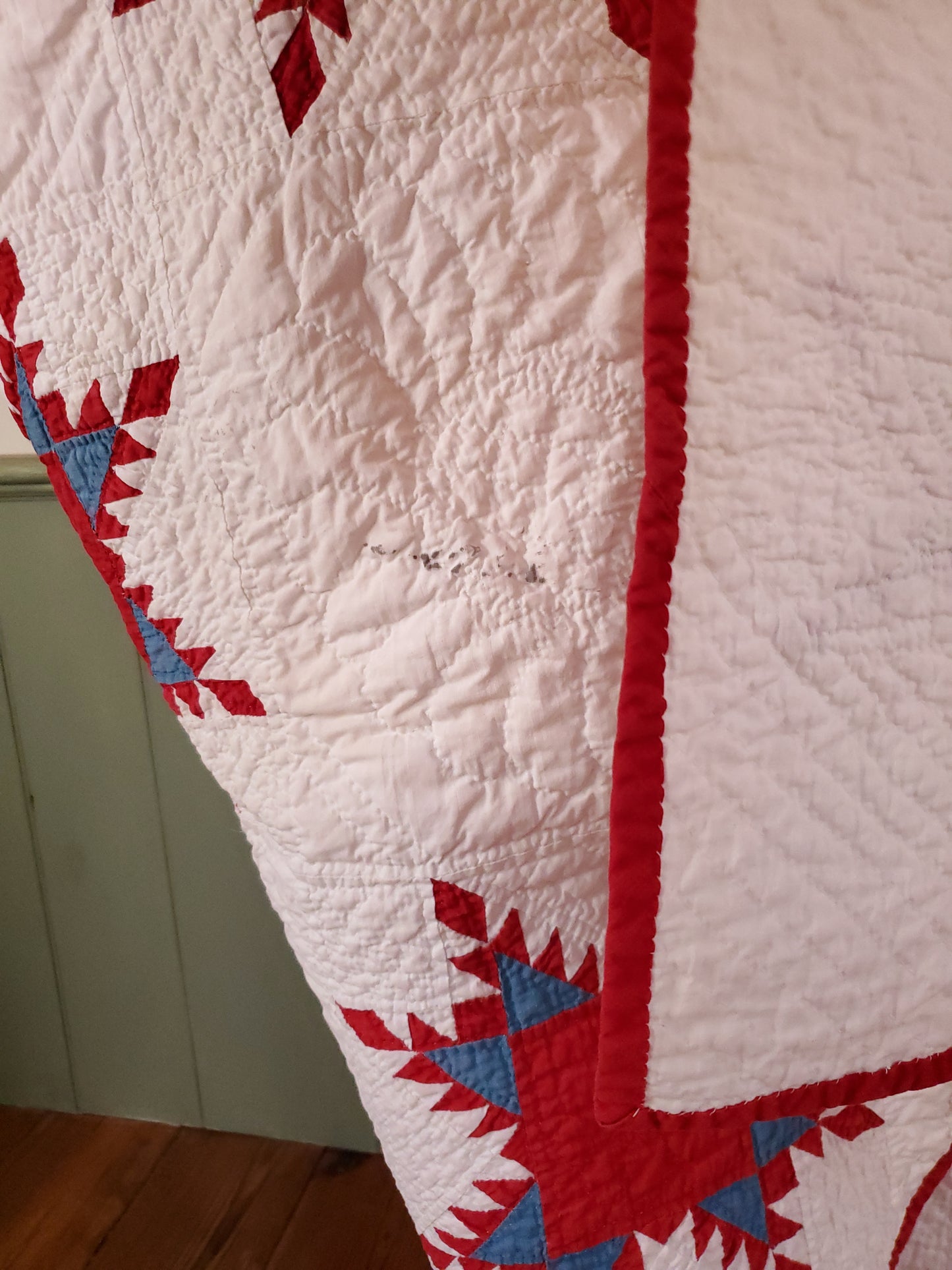 Antique Feathered Star Quilt