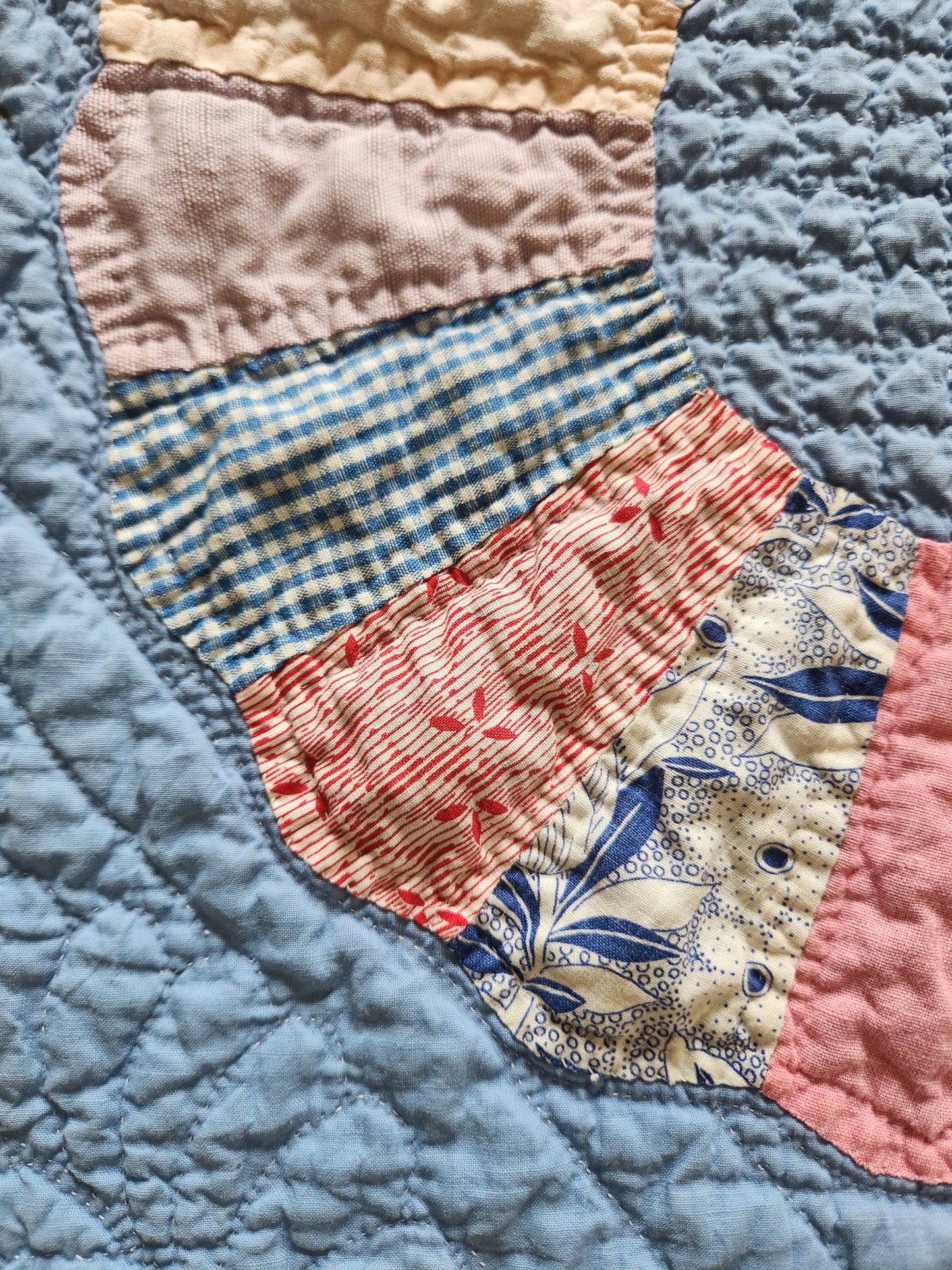 Vintage Dresden Plate Quilt c1930