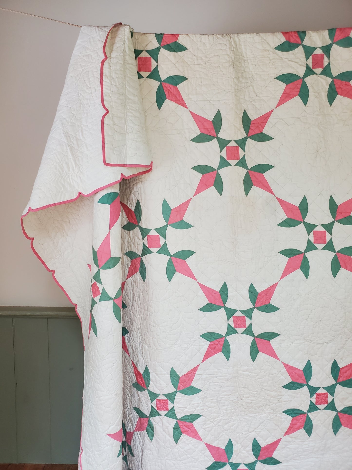 Exquisite Wandering Foot Quilt c1930