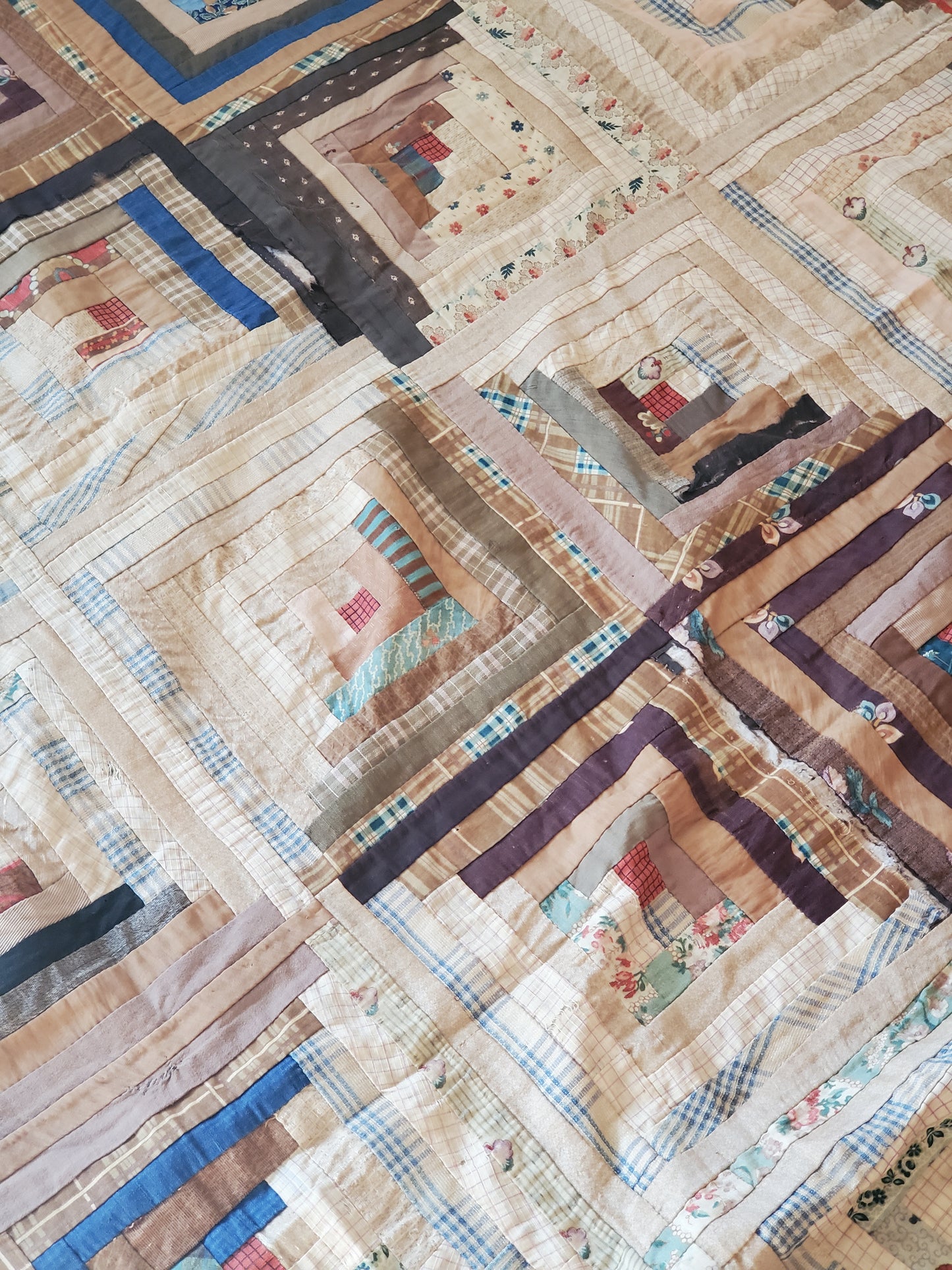 19th Century Antique Log Cabin Quilt