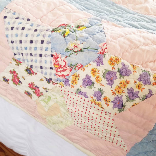 Feed Sack Star Quilt 2