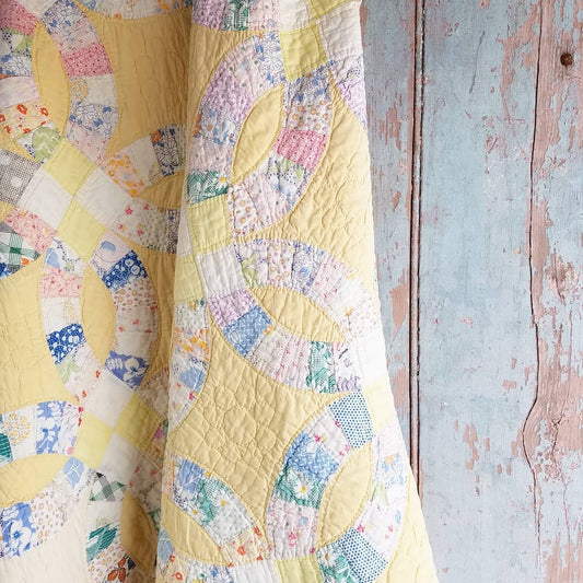 Double Wedding Ring Quilt'