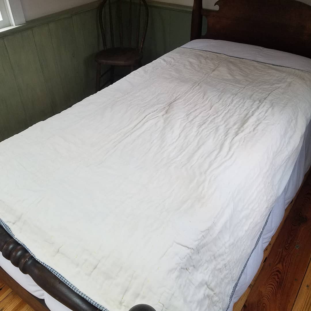 Hand Tied Quilt 3
