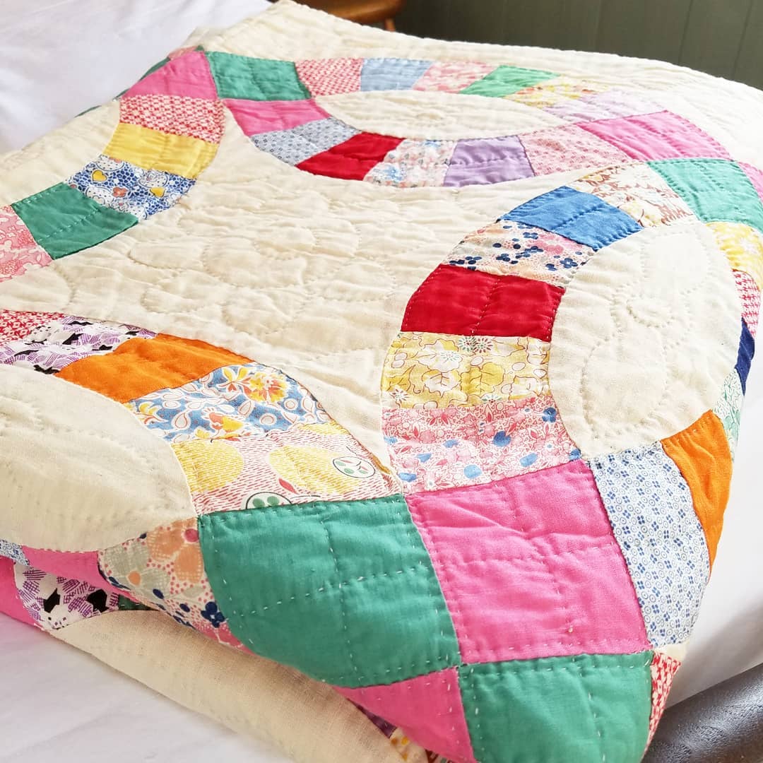 Double Wedding Ring Quilt 5