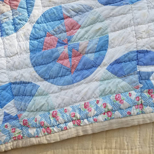 Baby blue Spider Web Quilt