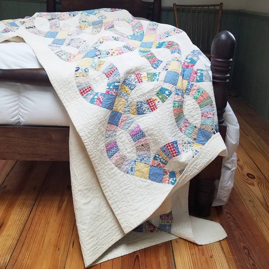 Double Wedding Ring Quilt 4