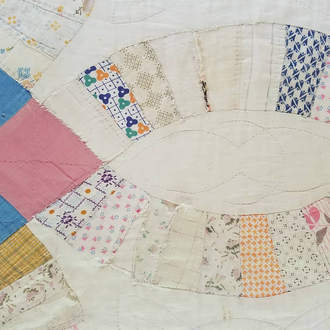 Large Double Wedding Ring Quilt