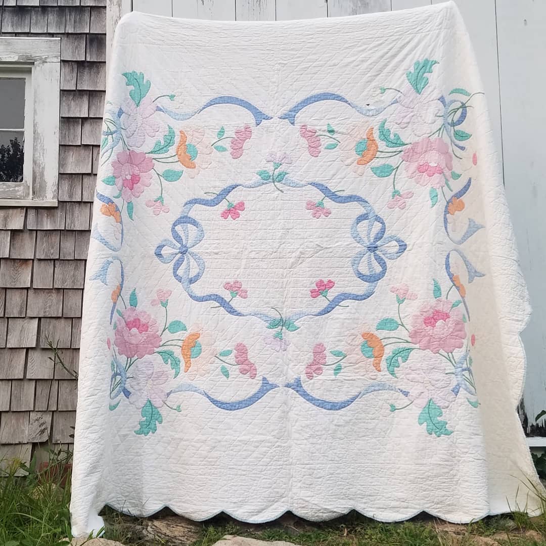 Floral Applique Quilt