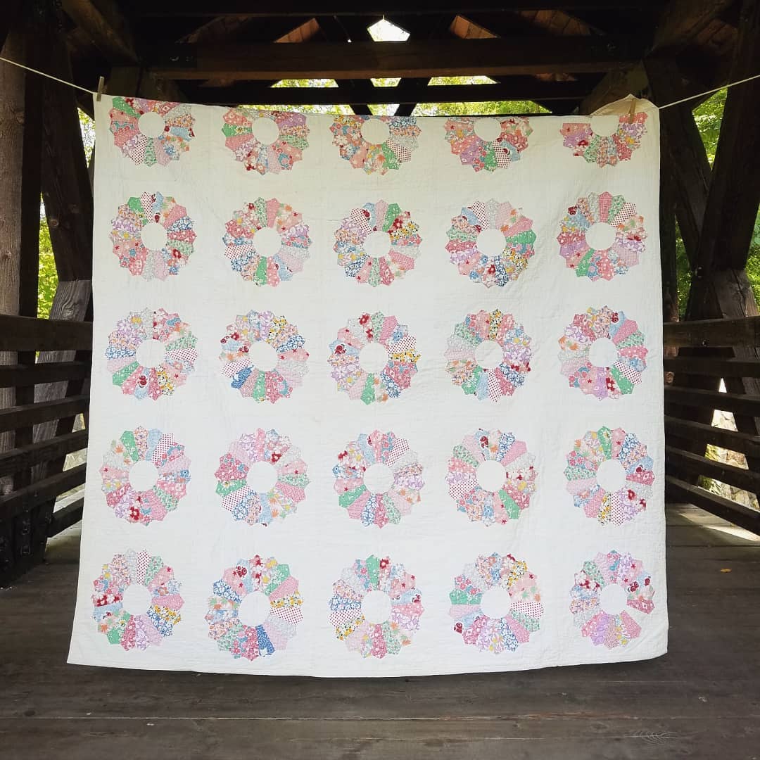 Flour/Sugar Sack Dresden Plate Quilt