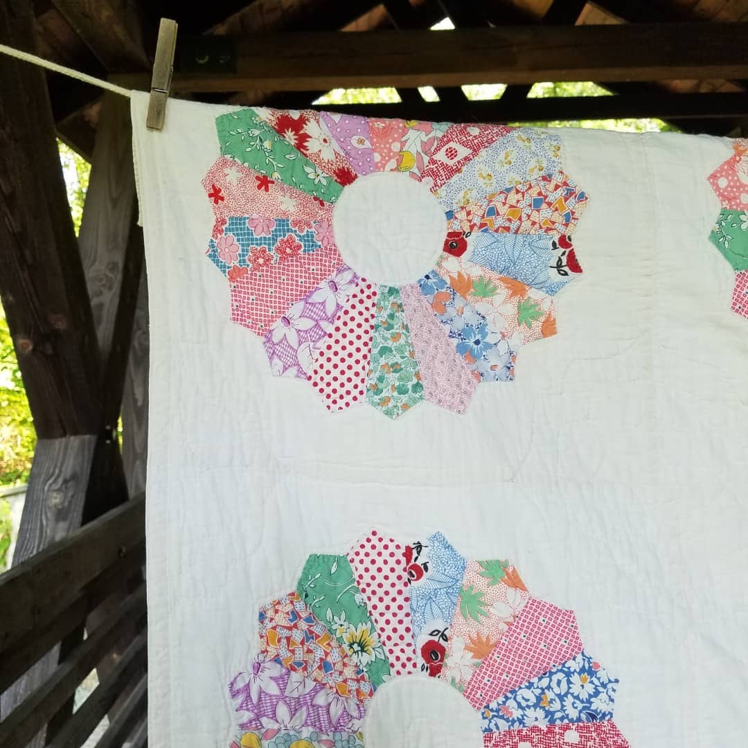 Flour/Sugar Sack Dresden Plate Quilt