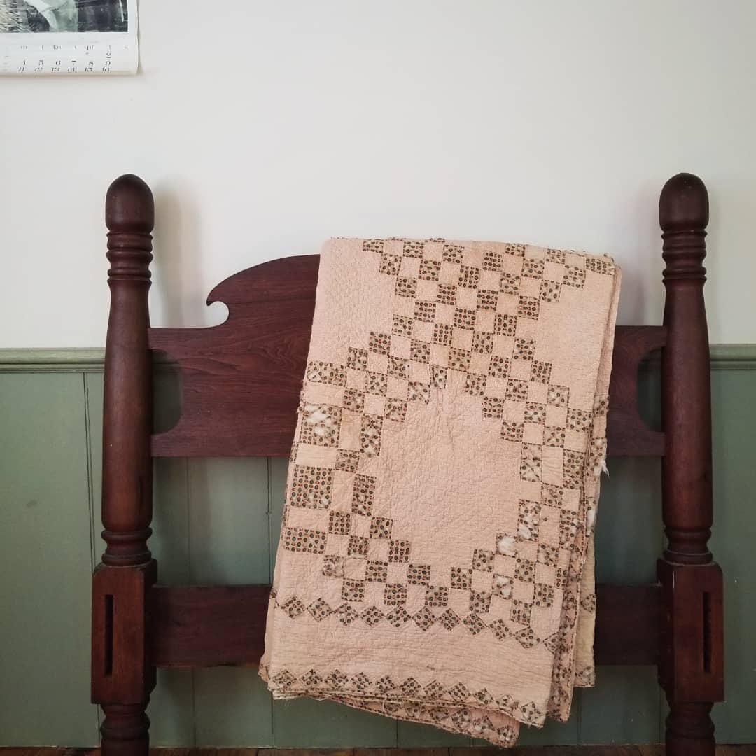 Tan and Pink Triple Chain Quilt