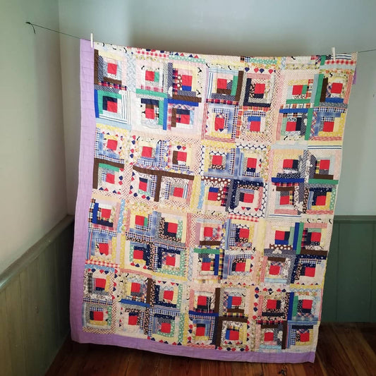Ca 1940 Log Cabin Quilt.