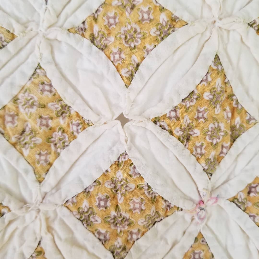 Cathedral Quilt in Cream