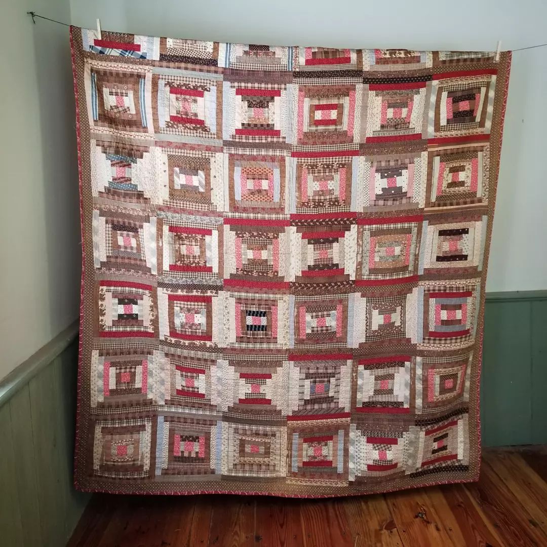 1800's Log Cabin Quilt