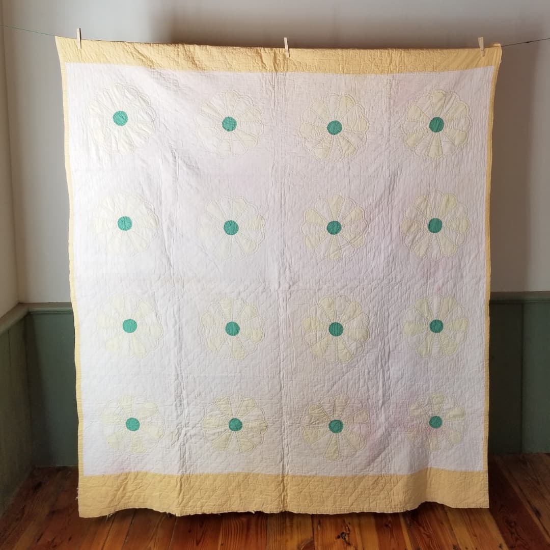 Butter Yellow Dresden Flower Quilt