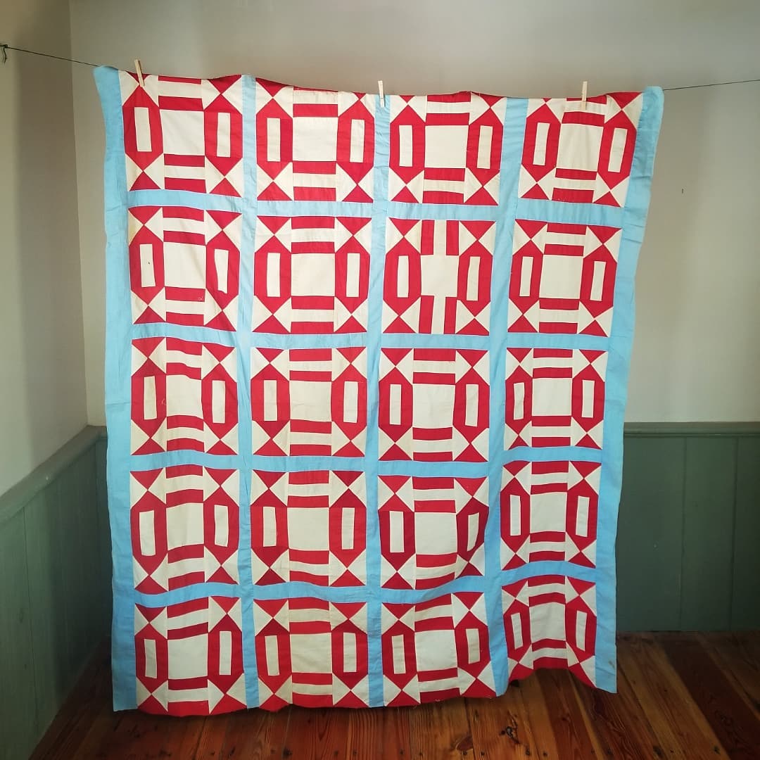 Red & Blue Double Arrows Quilt Top