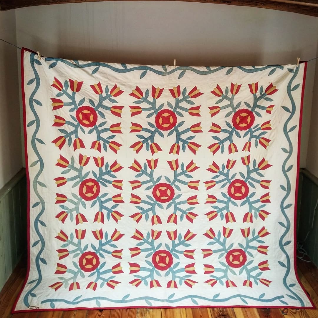 Tulip Applique Quilt, Pennsylvania Mennonite