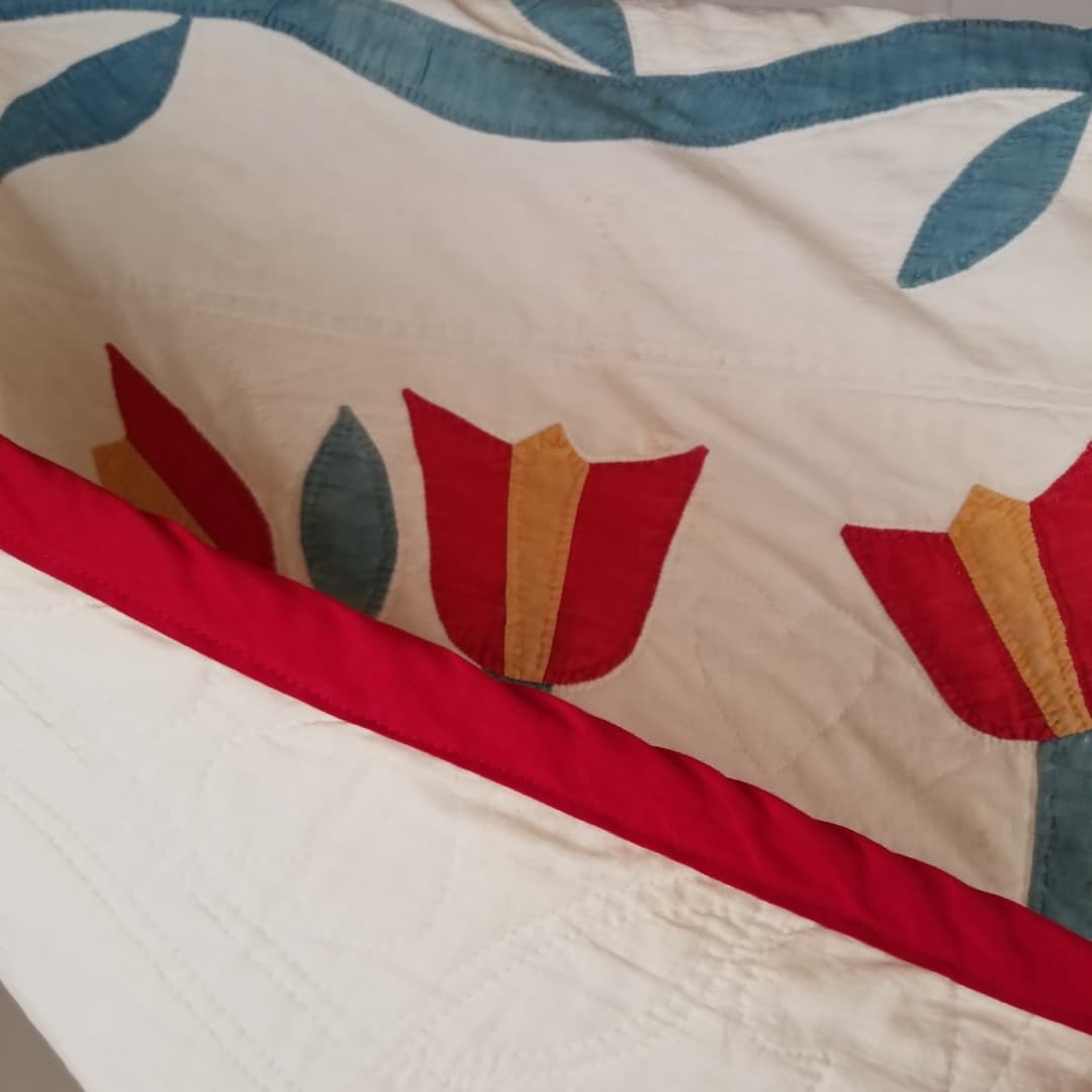 Tulip Applique Quilt, Pennsylvania Mennonite