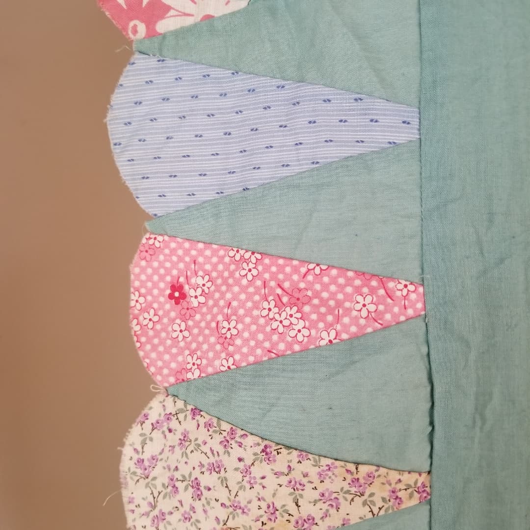 Antique Dresden Plate Quilt TOP
