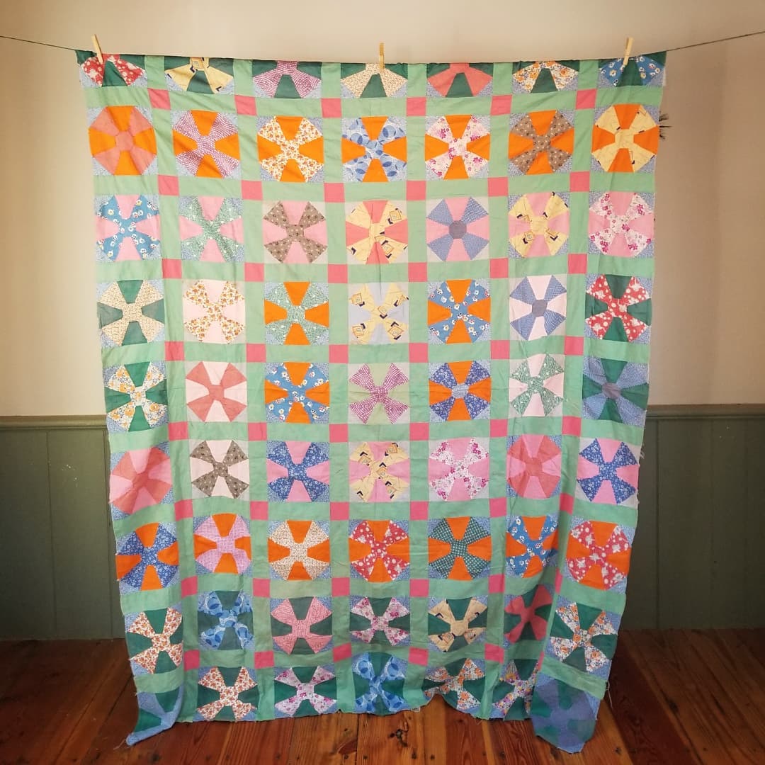 Green Pinwheel Quilt TOP
