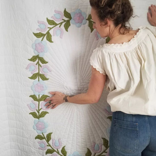 Vintage Rose Applique Quilt