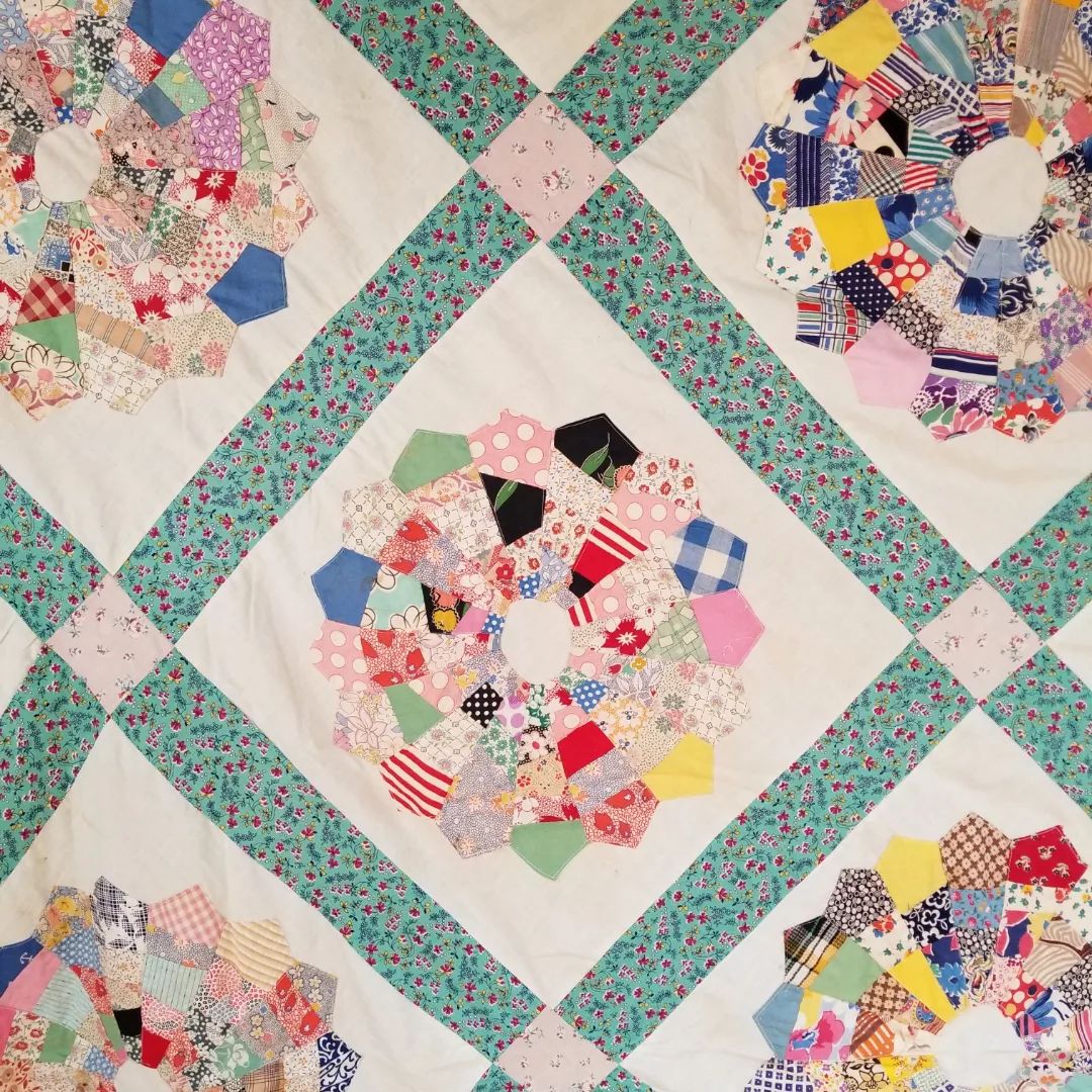 Friendship Flower Quilt TOP