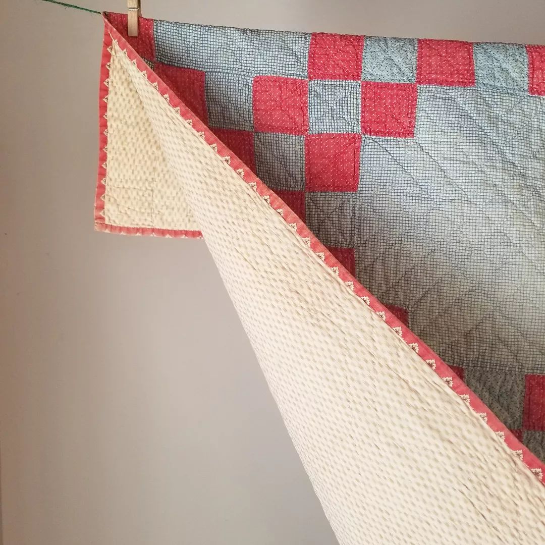 Lancaster Blue Chain Quilt