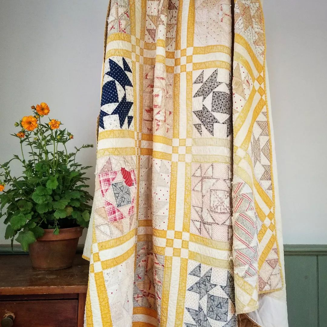 Cheddar Handy Andy Quilt