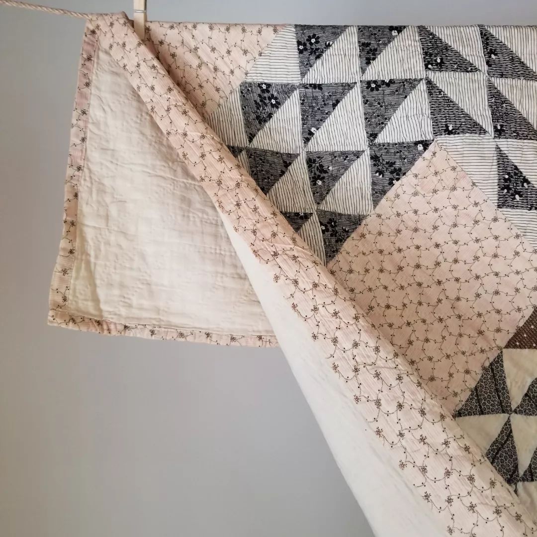 Calico and Cream Ocean Waves Quilt
