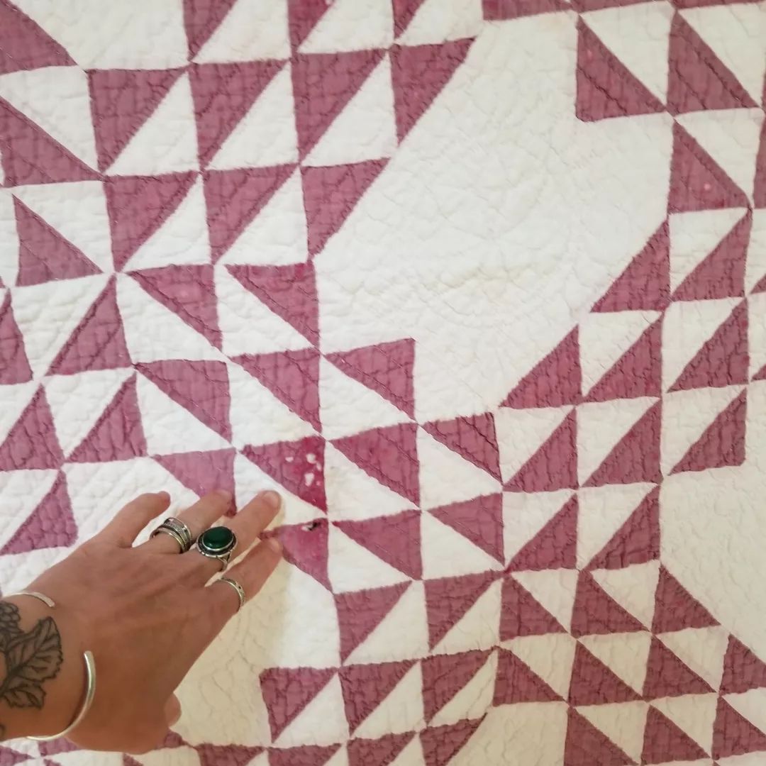 Burgundy Ocean Waves Quilt