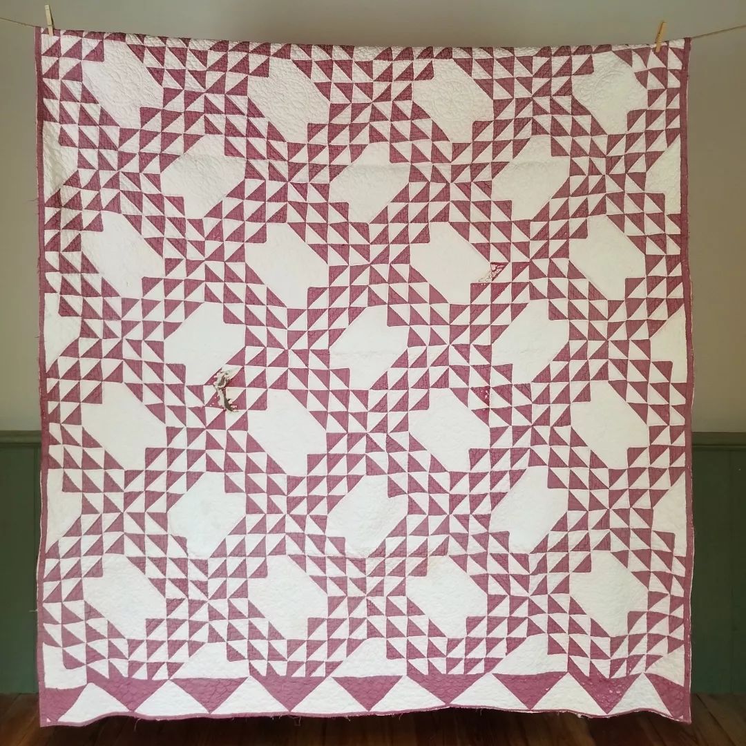 Burgundy Ocean Waves Quilt