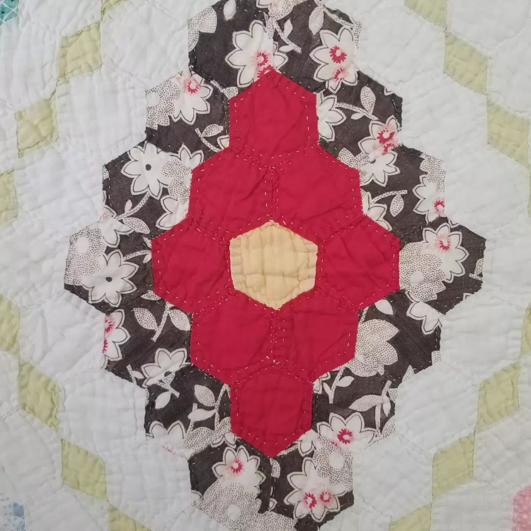 Oblong Flower Garden Quilt