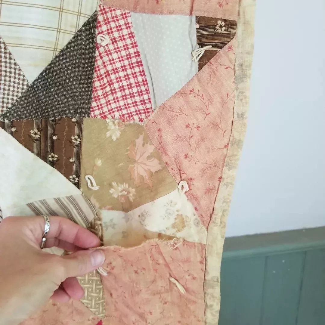 Hand Tied Star Quilt 4